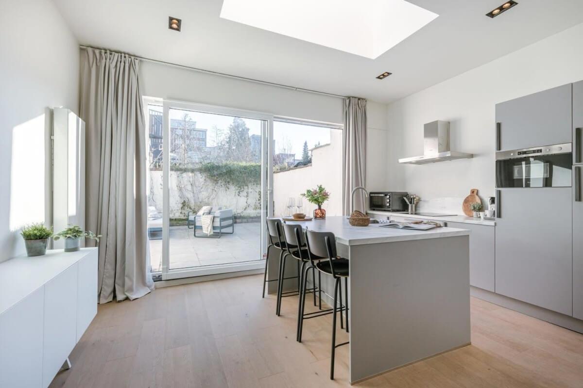 Вилла House With Large And Sunny Terrace Антверпен Экстерьер фото